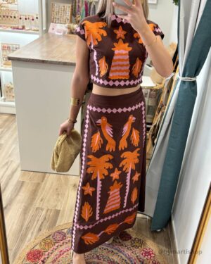 Conjunto Marrakech bordado marrón